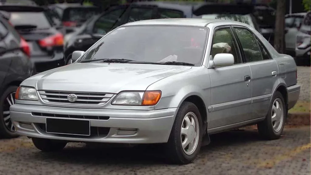 Toyota Soluna 2003 sedan bekas mesin badak