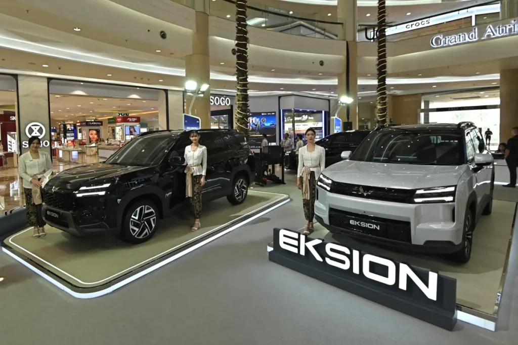 Wuling Eksion Tersedia dalam Pilihan EV dan Plug in Hybrid serta Hadir dengan Dua Varian 1