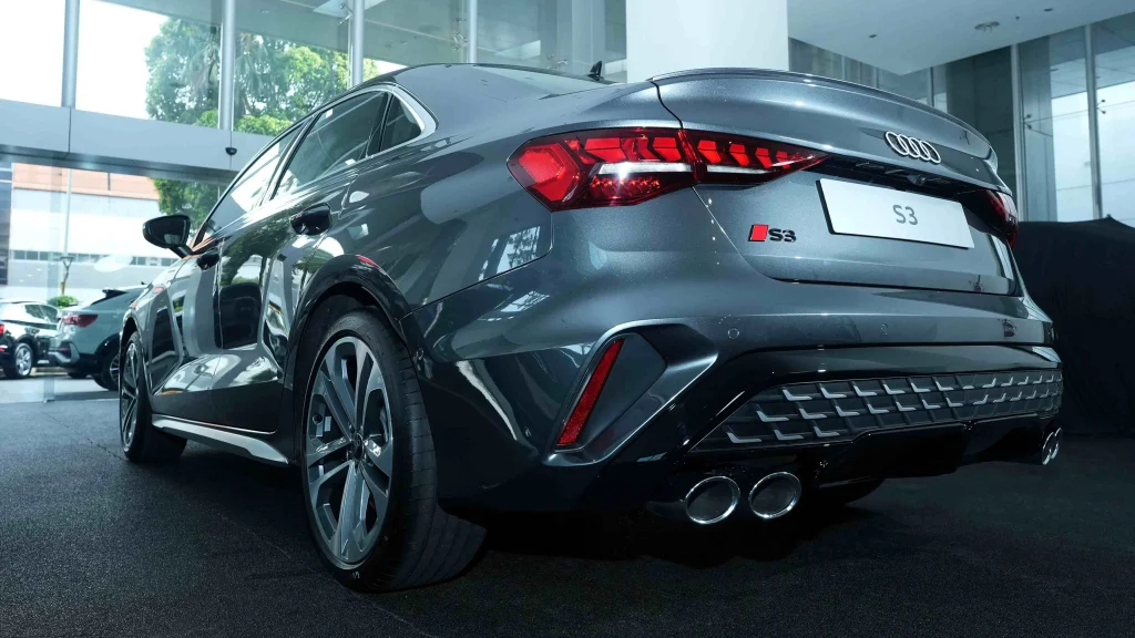 The New Audi S3 Resmi Meluncur, Akselerasi 0-100 Km/Jam Cuma 4,7 Detik! eksterior The New Audi S3 - Moladin