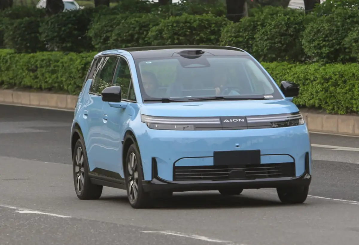 GAC Hadirkan Mobil AION N60, i60, dan Hyptec HL, Jarak Tempuh Tembus 1.200 Km dan Fast Charging