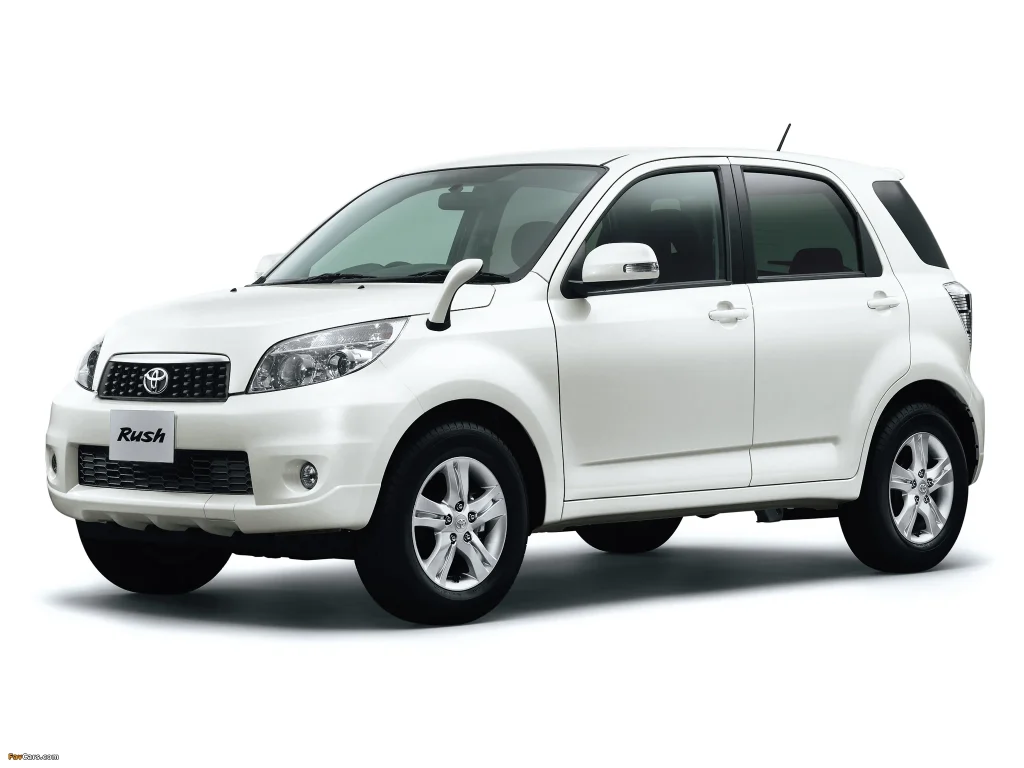 mobil Toyota bekas kabin luas Rush 2008 - Moladin