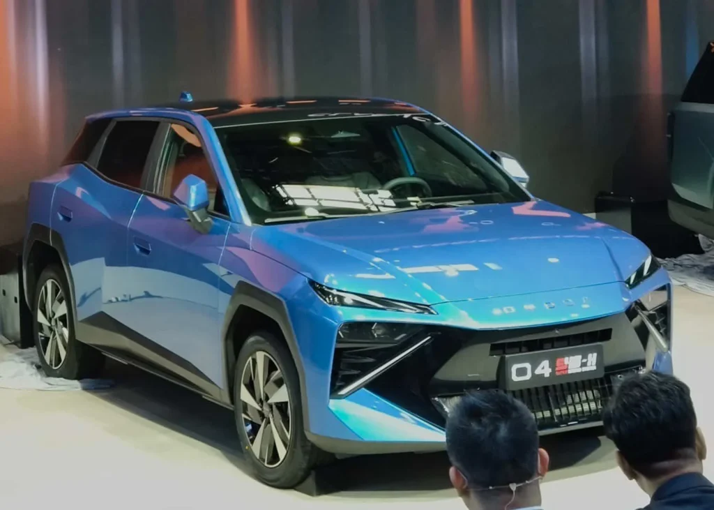 performa Omoda O4 - Moladin