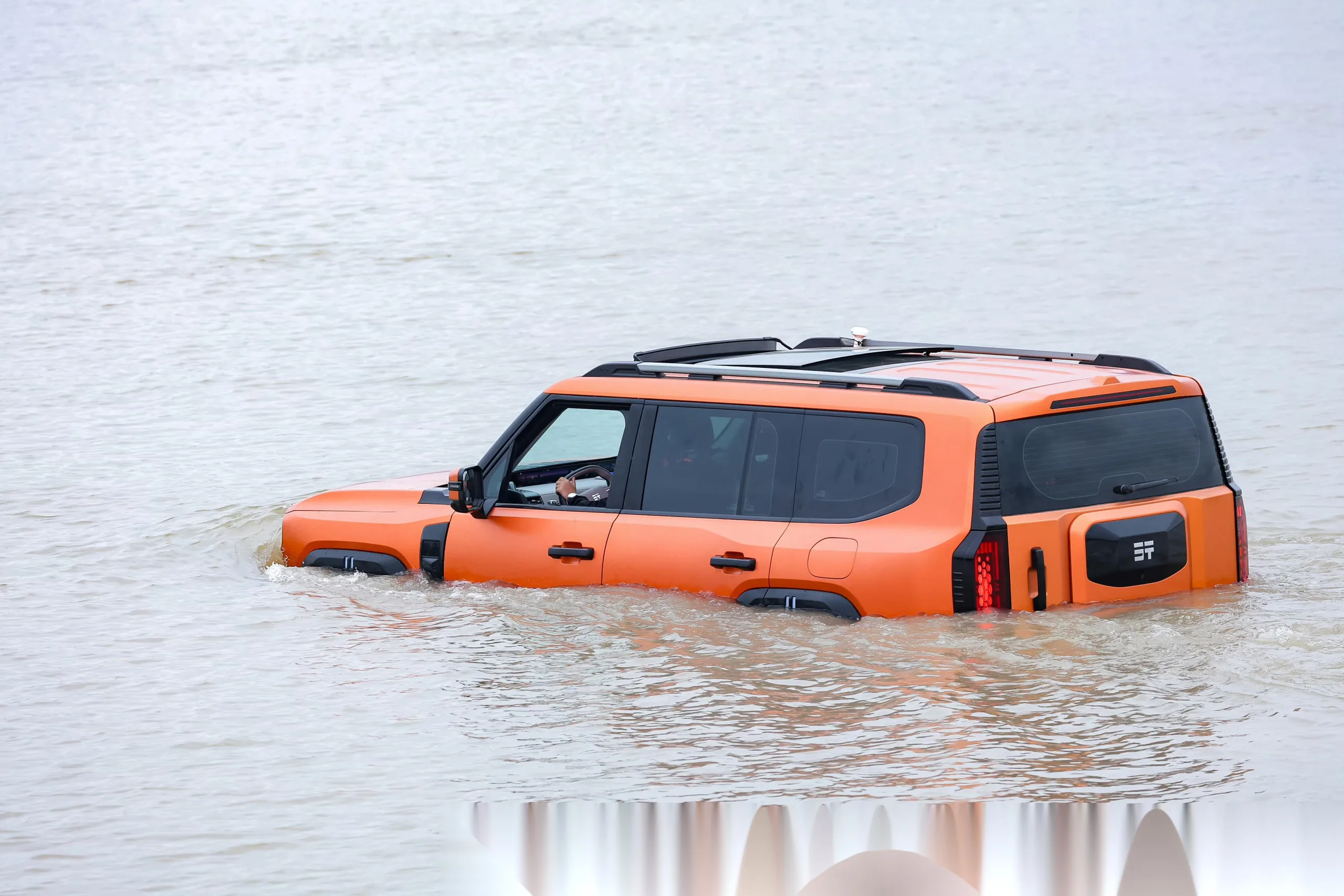 JETOUR G700 Jadi SUV Pertama yang Taklukkan Sungai Minjiang dalam 10 Menit!