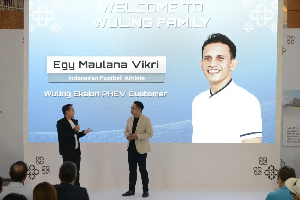 Wuling Eksion Resmi Dikirim ke Konsumen, Pemesanan Tembus Lebih dari 1.000 SPK Atlet Sepak Bola Indonesia yaitu Egy Maulana Vikri membagikan cerita mengenai latar belakang dan juga ketertarikannya terhadap Wuling Eksion PHEV 1