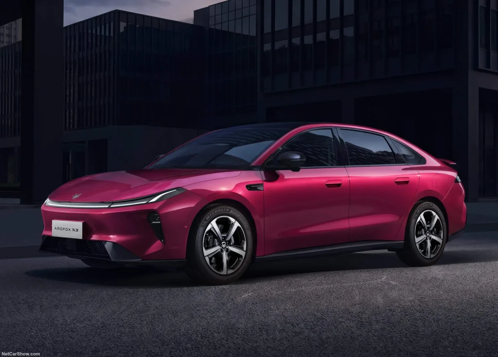 BAIC Arcfox S3 - Moladin