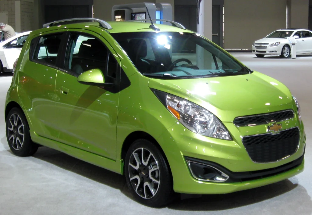 10 Mobil Bekas untuk Pemula Gaji 3 Juta, Cocok Jadi First Car! Chevrolet Spark 2013 mobil bekas untuk pemula gaji 3 juta - Moladin