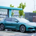 Denza D9 MPV dan Z9 GT Facelift, Kini Punya Teknologi Flash Charging! - Tuwaga
