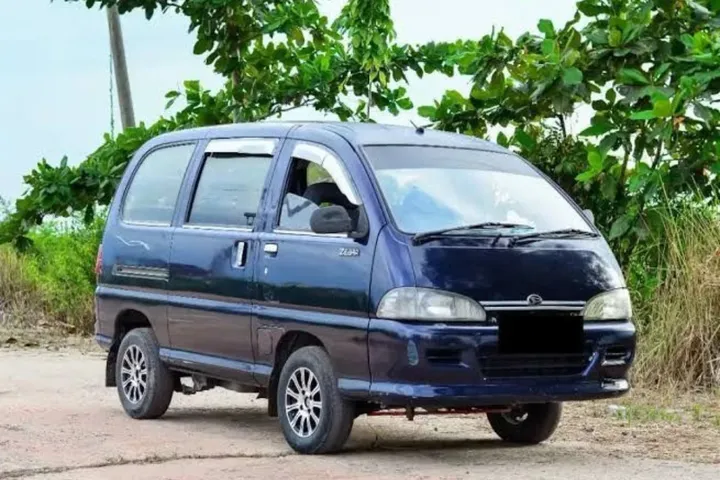 Espass 1995 mobil bekas badak di bawah 35 juta - Moladin