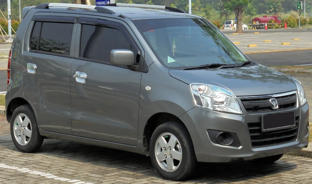 10 Mobil Bekas untuk Pemula Gaji 3 Juta, Cocok Jadi First Car! Suzuki Karimun Wagon R 2015 mobil bekas untuk pemula gaji 3 juta - Moladin