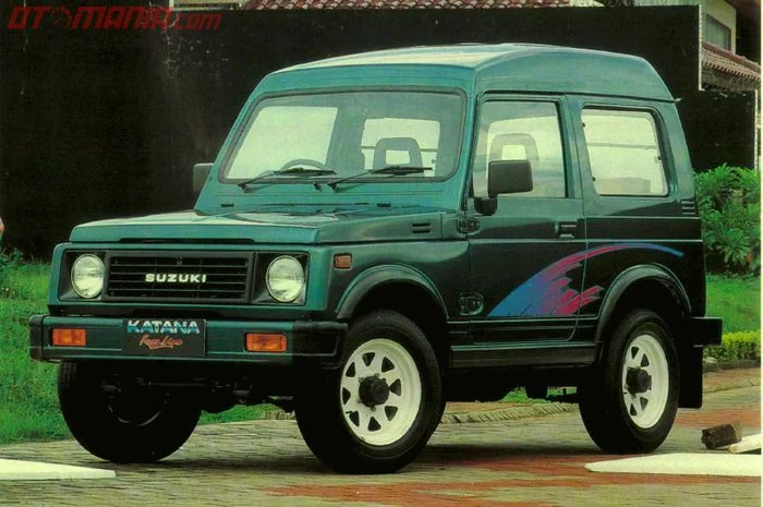 Suzuki Katana mobil bekas ground clearance tinggi - Moladin