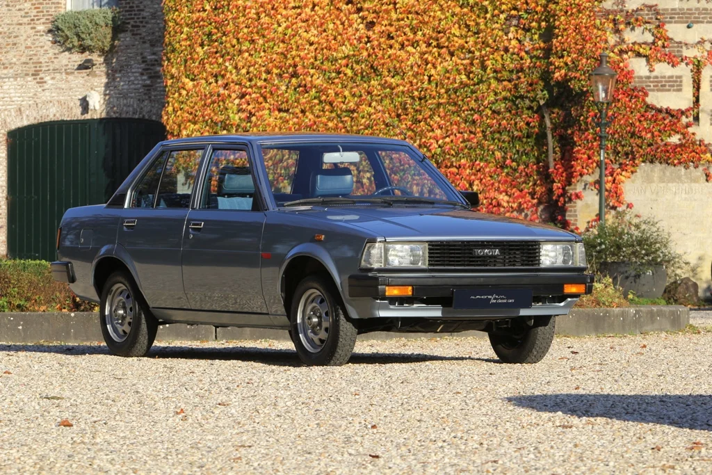 Toyota Corolla mobil tua 5 jutaan - Moladin