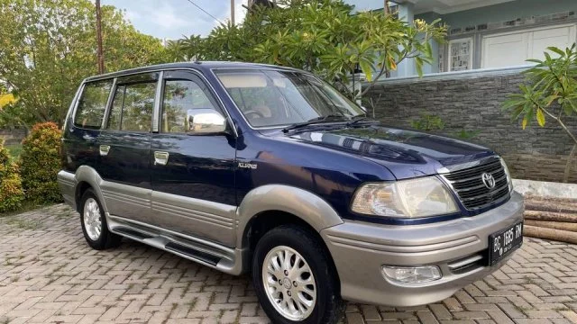 8 Mobil Kijang 20 Jutaan Favorit Pecinta Mobil Lawas, Wajib Punya! Toyota Kijang Krista Diesel mobil Kijang 20 jutaan = Moladin