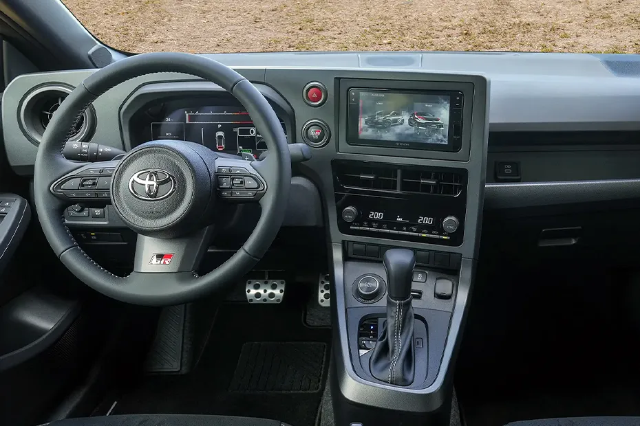 Toyota New GR Yaris 2026 Makin Fokus ke Handling dan Kenyamanan Toyota New GR Yaris 2026 - Moladin
