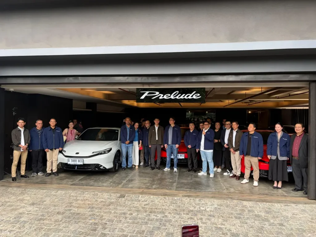 Honda Prelude Resmi Diserahkan ke Konsumen Indonesia, Sport Hybrid Ini Langsung Ludes Dipesan WhatsApp Image 2026 05 23 at 17.41.37
