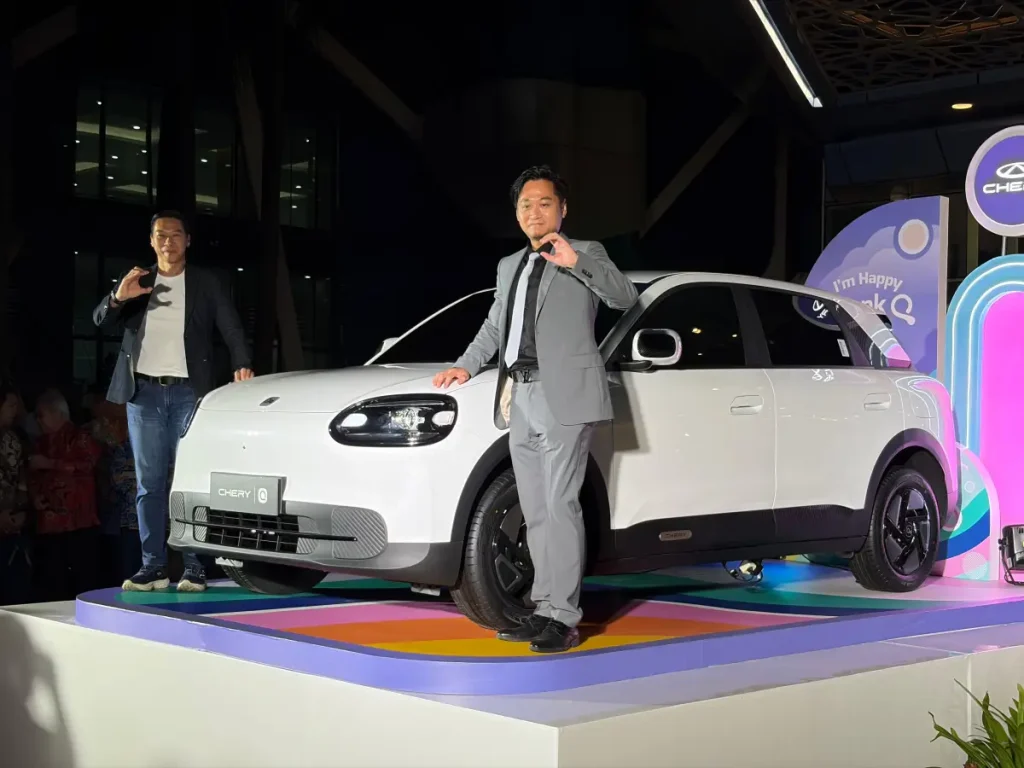 chery q cover