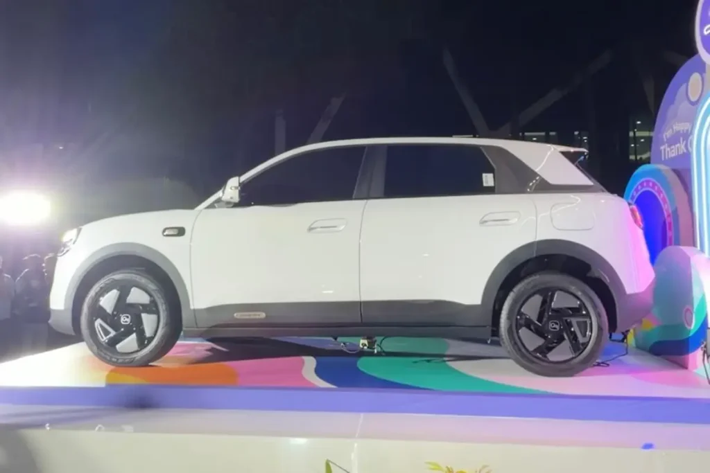 Chery Q Resmi Debut di Indonesia, EV 200 Jutaan Punya Fast Charging 16,5 Menit chery q samping