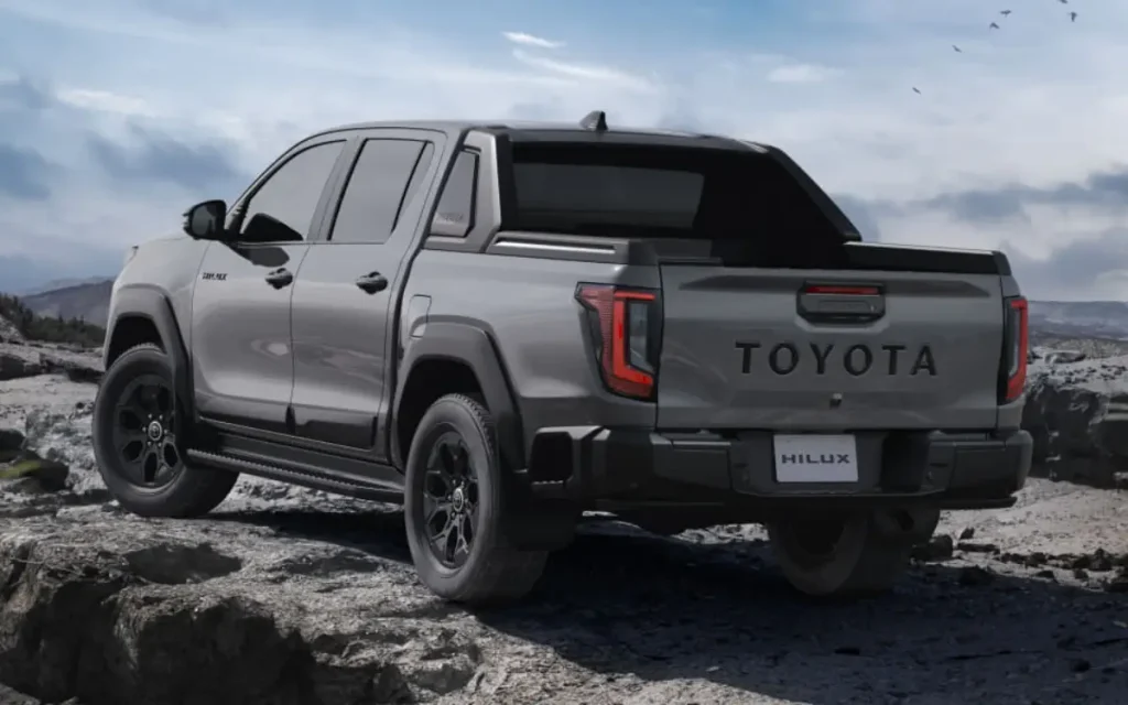 Toyota Hilux Generasi Baru Meluncur, Desain “Cyber SUMO” dan Mesin Diesel 2.8L Makin Canggih hilux belakang