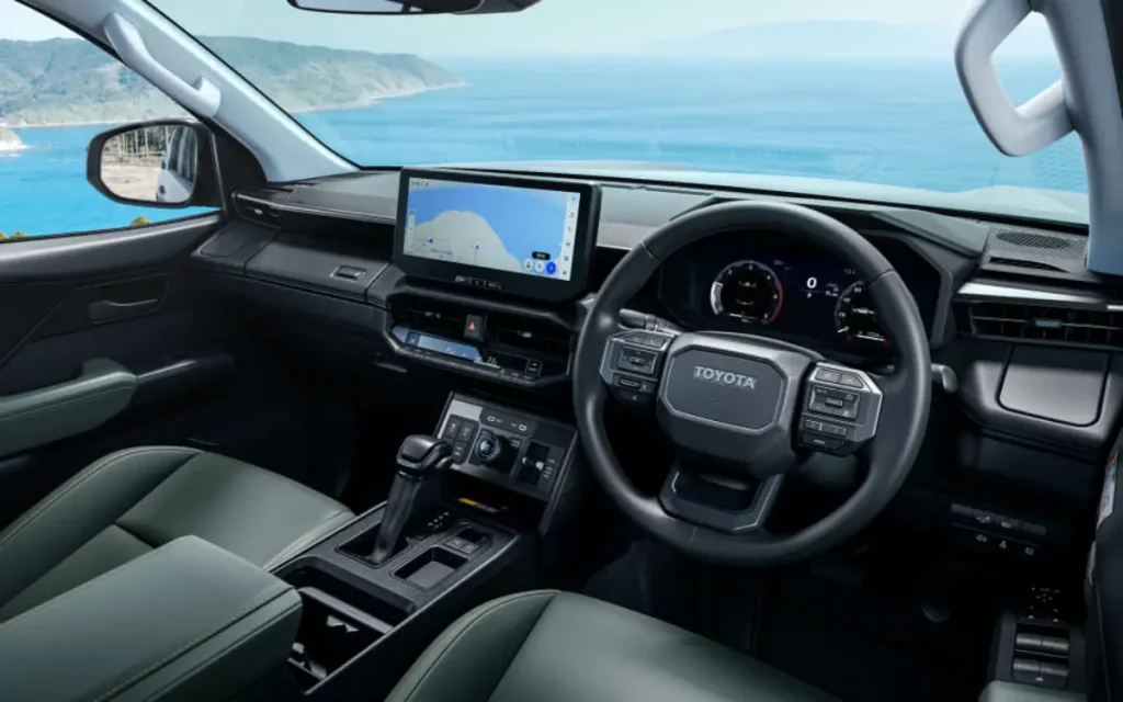 Toyota Hilux Generasi Baru Meluncur, Desain “Cyber SUMO” dan Mesin Diesel 2.8L Makin Canggih hilux interior
