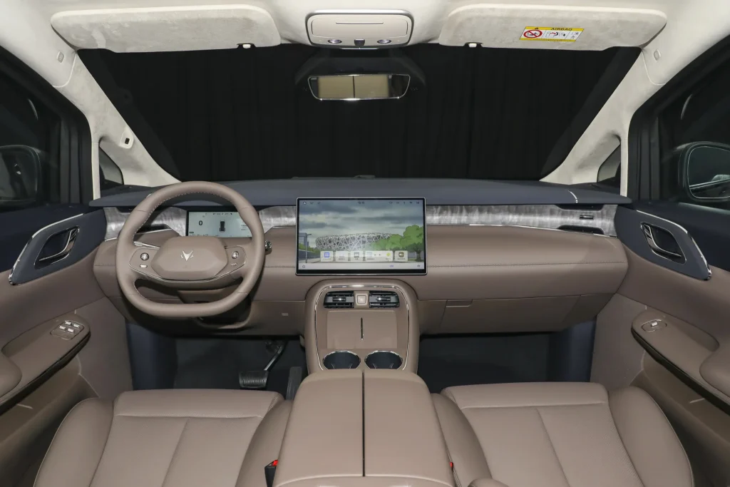 interior BAIC Arcfox Wendao V9 - Moladin