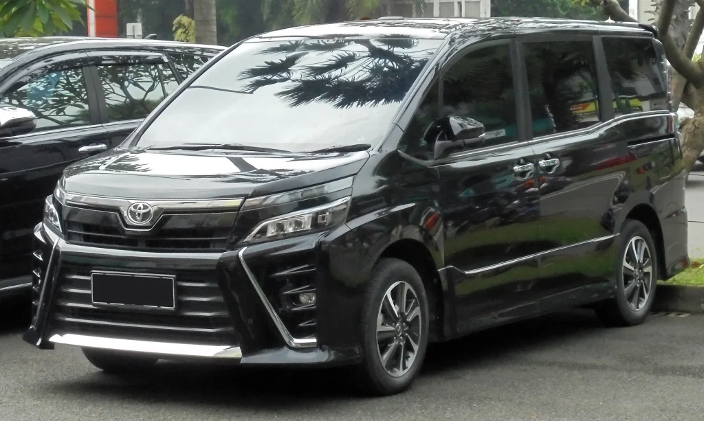 kekurangan Voxy 2020 - Moladin