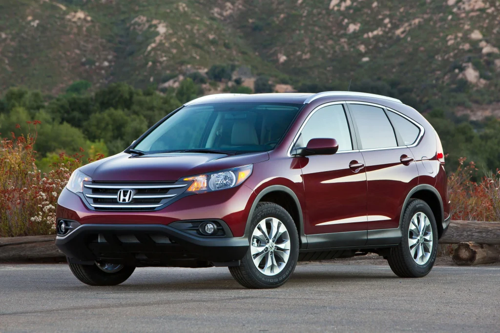 mobil CR-V 2014 bekas paling dicari - Moladin