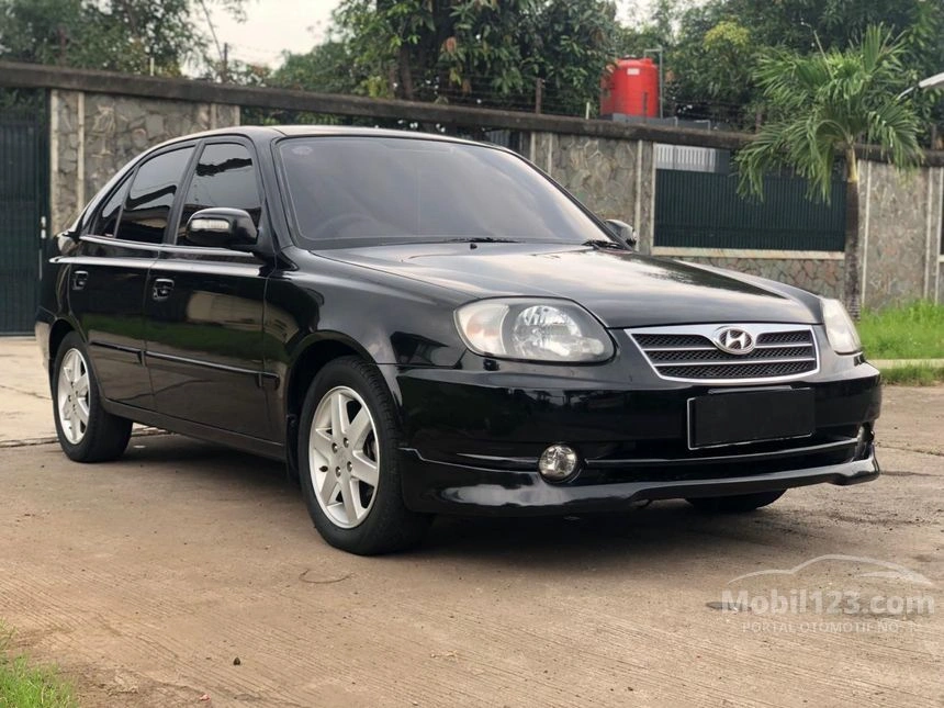 mobil bekas 40 jutaan irit dan nyaman - Moladin