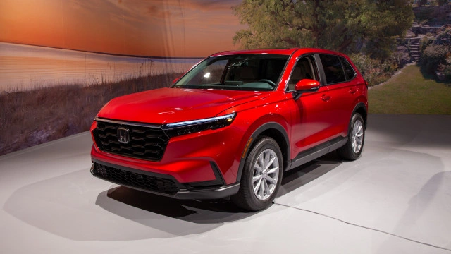 Harga Mobil Bekas CR-V 2023 Turun Puluhan Juta, Segini Pasaran Terbarunya! mobil bekas cr-v 2023 - Moladin