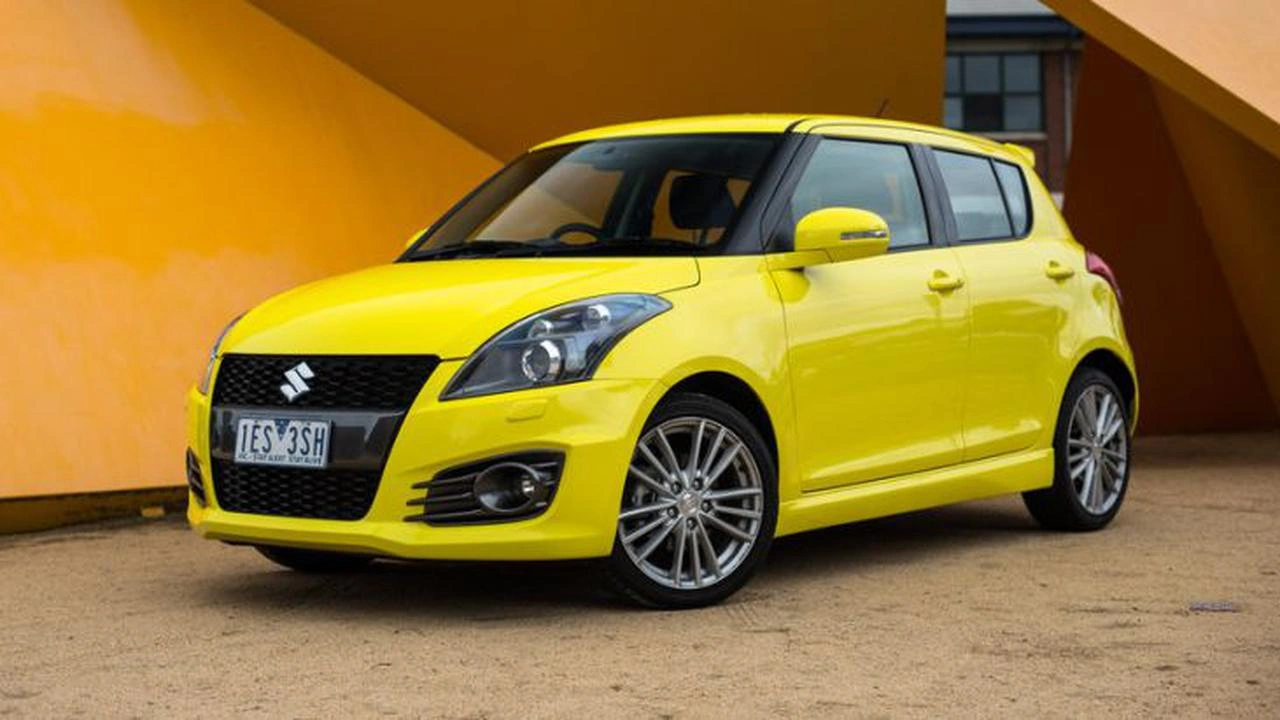 mobil bekas irit bbm - Moladin