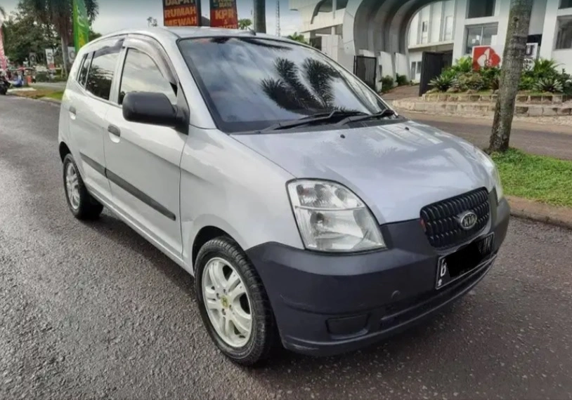 mobil bekas keren untuk ibu-ibu - Moladin