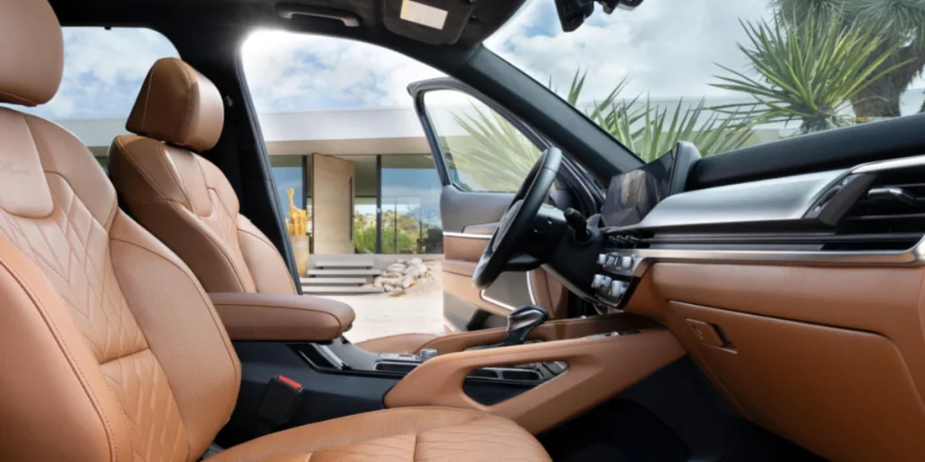 mobil bekas murah dengan captain seat 2026 - Moladin