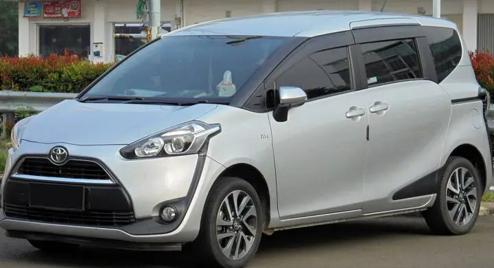 mobil bekas toyota pengganti avanza - Moladin