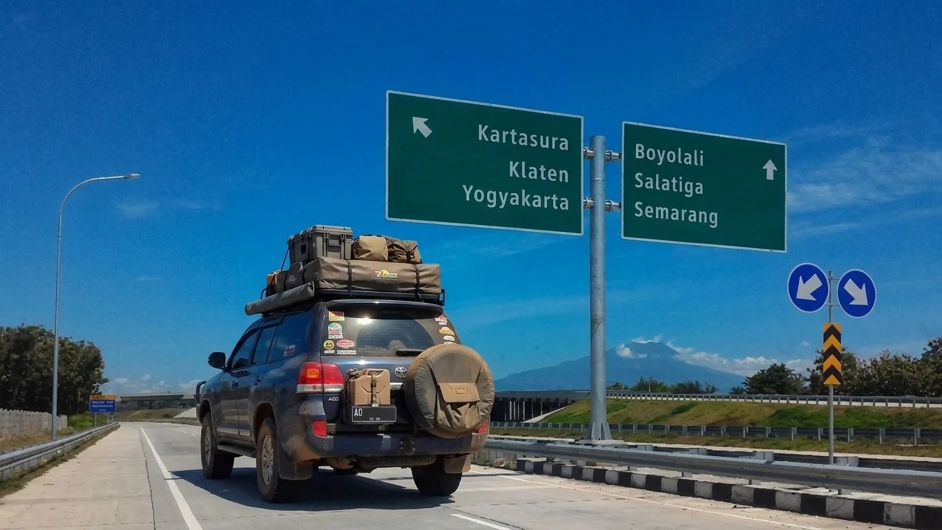 Road Trip Jakarta Jogja Naik Mobil Berapa Jam? Cek Rute dan Biayanya!