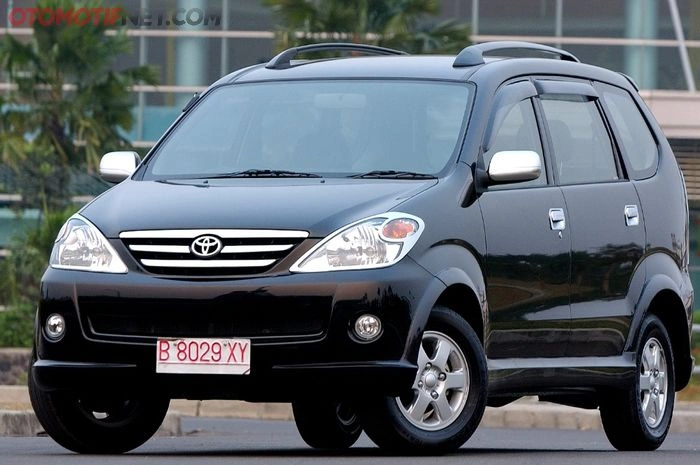 9 Mobil Matic 60 Jutaan Terbaik di 2026: Irit, Nyaman dan Kuat Tanjakan toyota avanza mobil matic 60 jutaan - Moladin