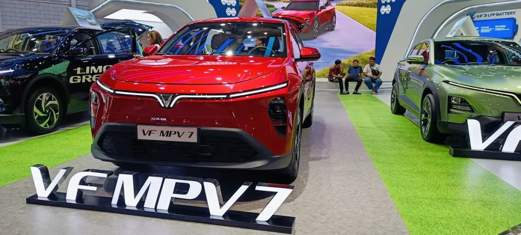 vinfast vf mpv 7 - Moladin