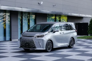 Lexus LM