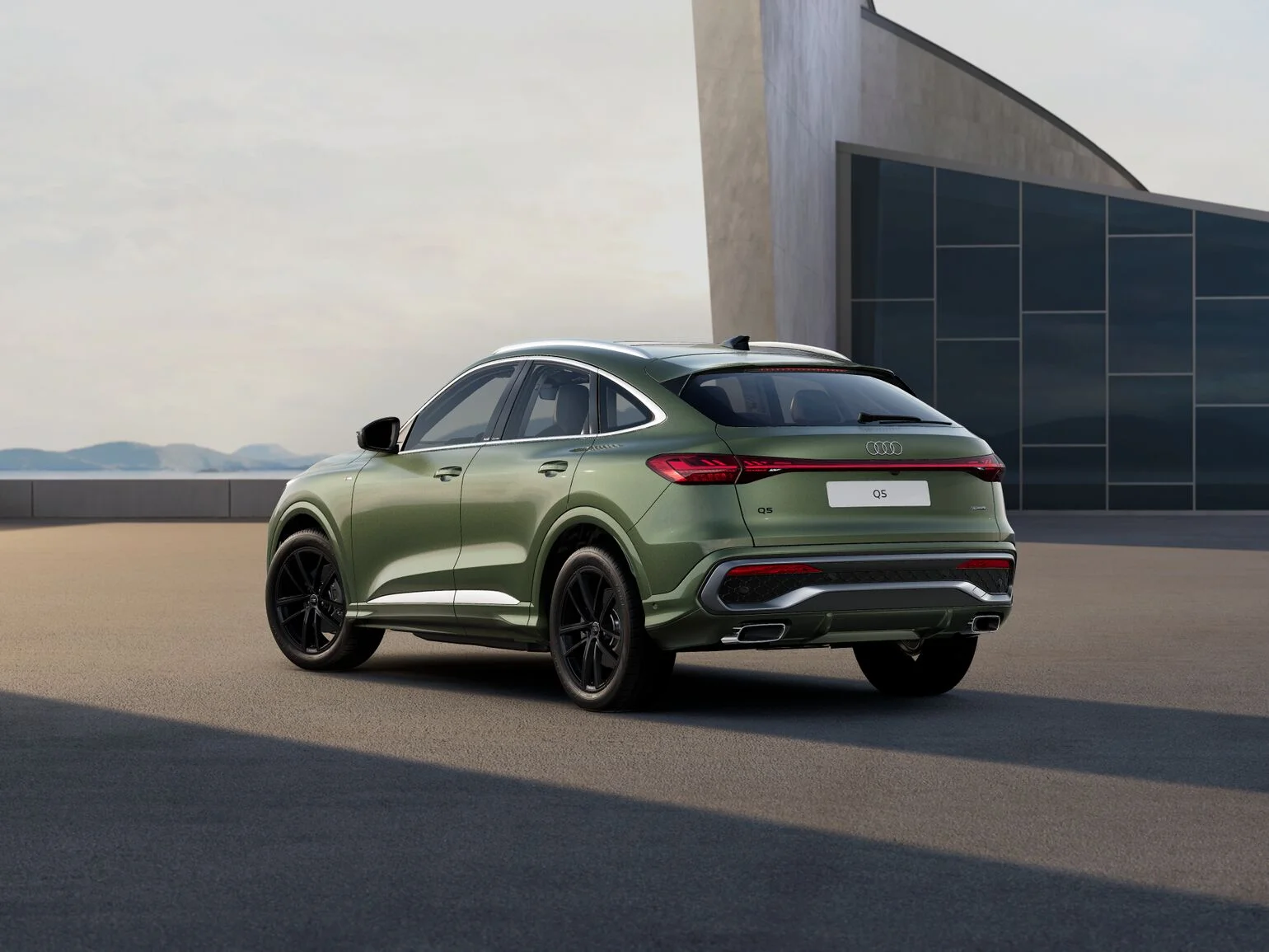 District Green Metallic
