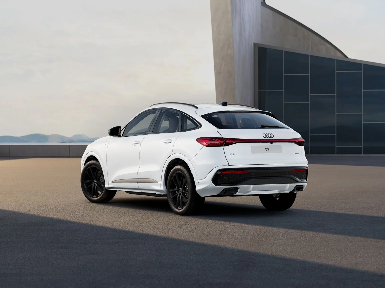 Glacier White Metallic