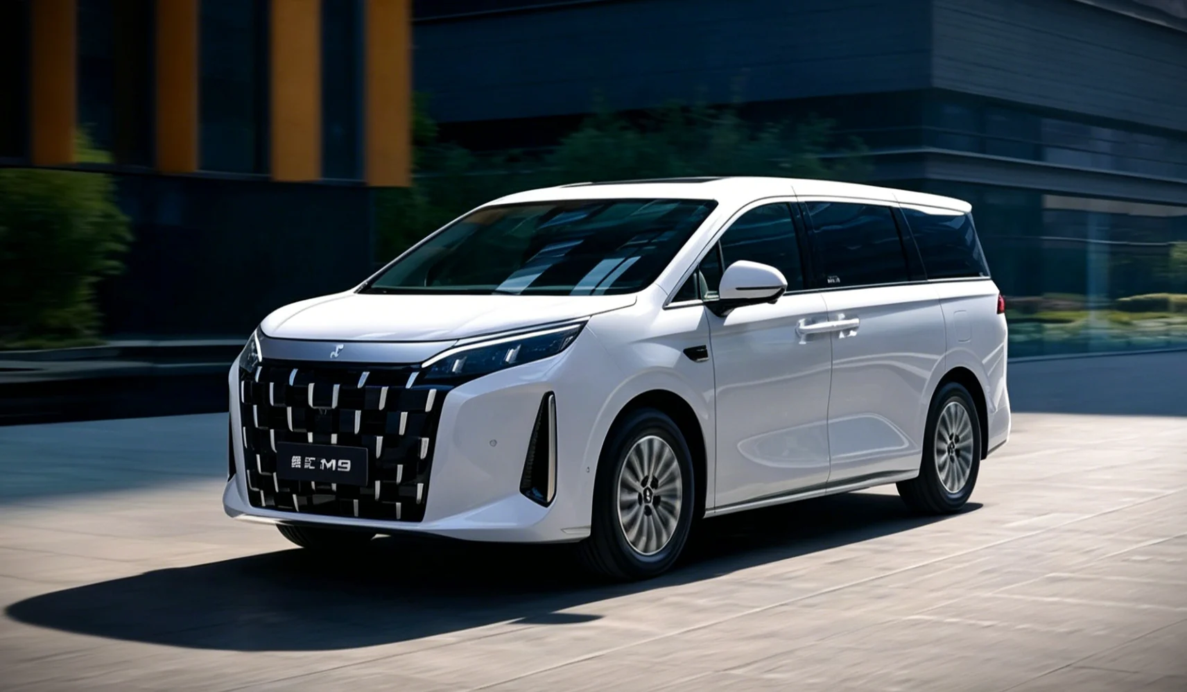 BYD Linghui M9 Mulai Masuk Dealer, Siap Jadi MPV Hybrid Premium