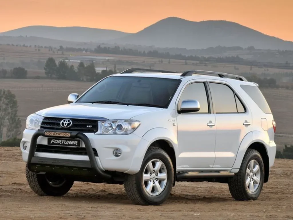 Fortuner gen 1 bekas - Moladin