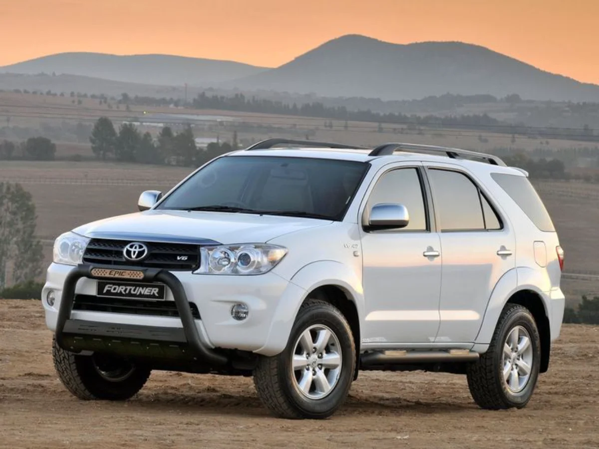 Cek Harga Mobil Fortuner Gen 1 Bekas, SUV Gagah Mulai Rp110 Jutaan!