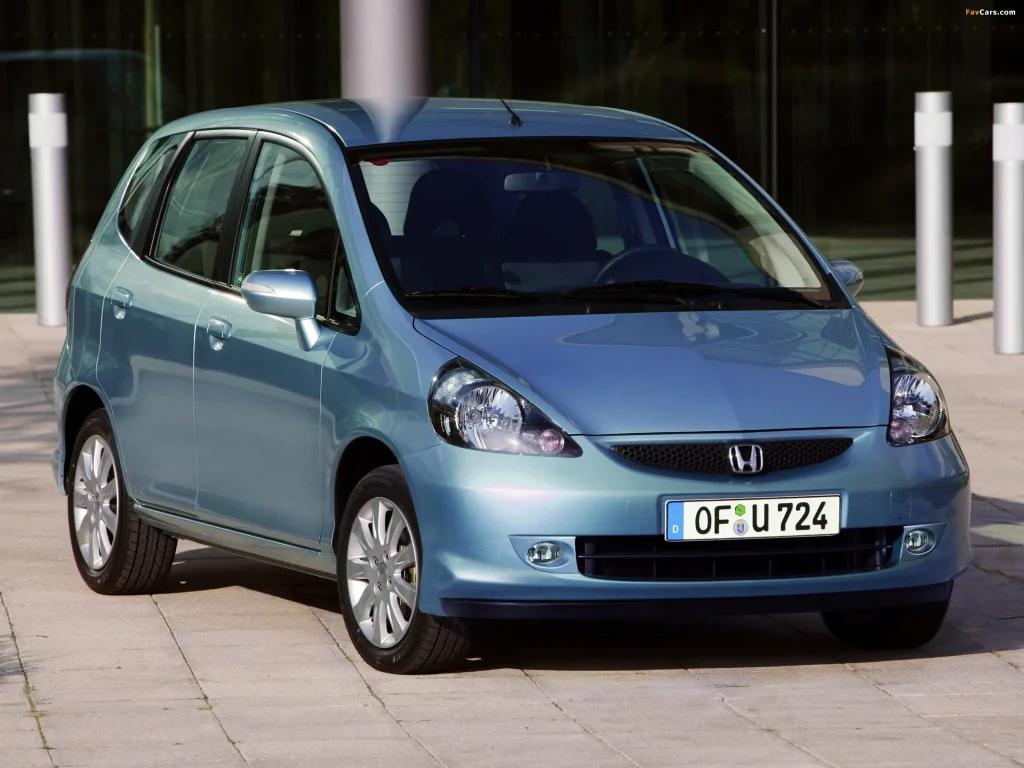 7 Pilihan Mobil Matic Bekas 70 Jutaan Layak Pakai, Ada MPV Hingga City Car! Honda Jazz i-DSI 2005mobil matic bekas 70 jutaan - Moladin - Moladin