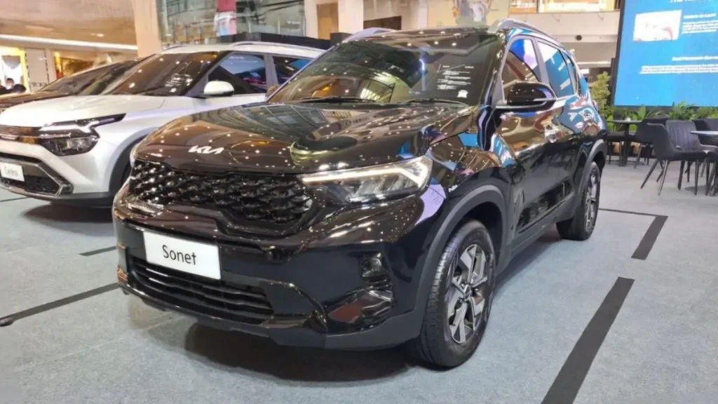 Bukan Hanya LCGC, Ini 6 Mobil SUV yang Boleh Pakai Pertalite Per 2026 Kia Sonet SUV yang boleh pakai Pertalite - Moladin