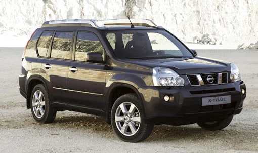 Nissan X-Trail SUV bekas irit BBM - Moladin