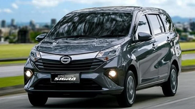 Sigra 2018 mobil bekas tahun muda di bawah 100 jutaan - Moladin