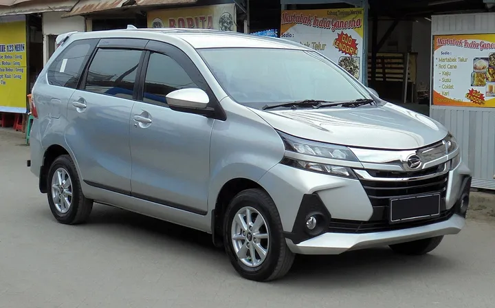 11 Mobil Keluarga Daihatsu di Bawah 70 Juta, Muat 7 Penumpang & Irit BBM! Xenia mobil keluarga Daihatsu di bawah 70 juta - Moladin