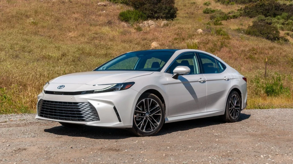 camry hybrid - Moladin