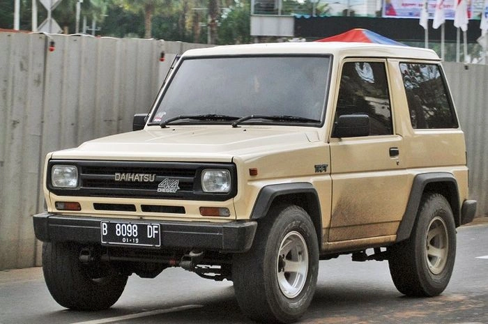 daihatsu taft mobil jeep murah - Moladin