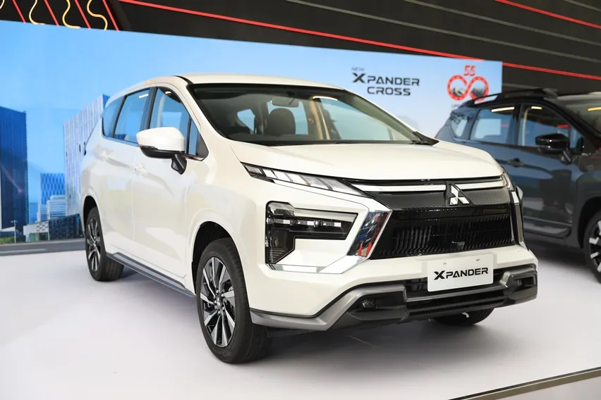 harga mobil lmpv juni 2026 - Moladin