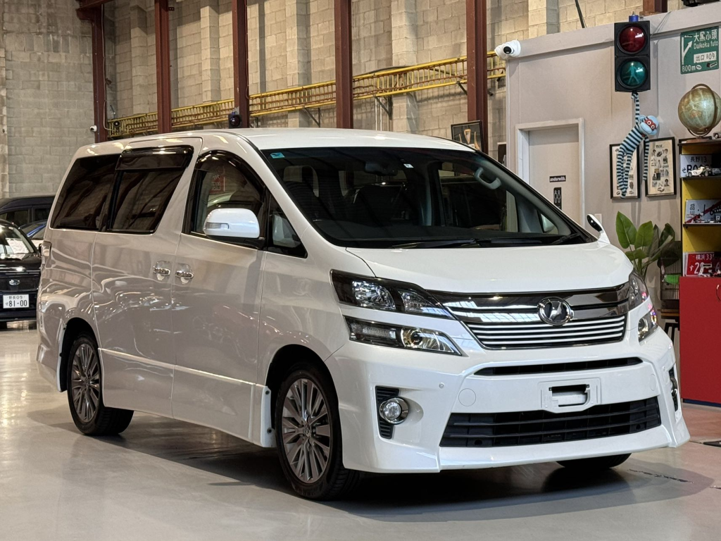 Harga Toyota Vellfire 2012 Tahun 2026, Unit Bekasnya Kini Semakin Terjangkau image 11
