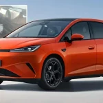 Interior BYD Dolphin G Terungkap, Kabin Futuristis dengan Layar Floating - Tuwaga
